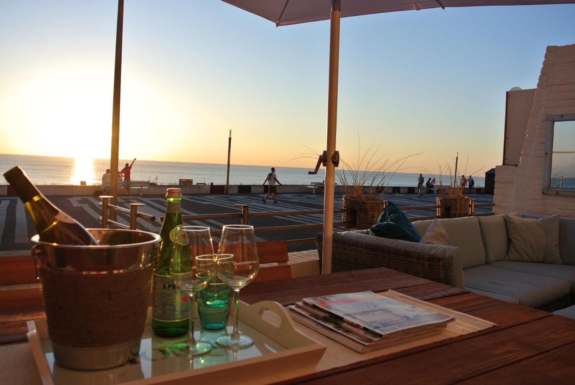 Strandzicht Zandvoort Buitenkant foto